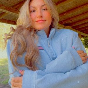 Vineyard vines pullover